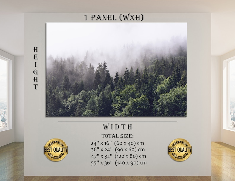 Puede incluir: Una escena de bosque brumoso con altos &aacute;rboles de hoja perenne. La imagen est&aacute; disponible en varios tama&ntilde;os, que van desde 60 cm por 40 cm hasta 140 cm por 90 cm.