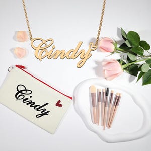 Bolsa de cosméticos para novia, regalo para madres, collar con nombre, collar con nombre personalizado y organizador de maquillaje, juego de regalo para dama de honor, regalo de Navidad para Cindy