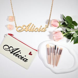 Collar con nombre personalizado y neceser para maquillaje / Collar con nombre personalizado y organizador de maquillaje / Juego de regalo para dama de honor / Regalos para Alicia