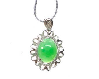 Marlborough Chrysoprase Pendant Set in Sterling Silver