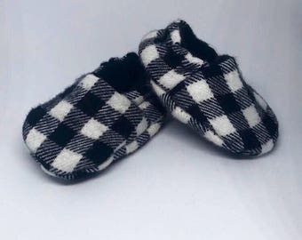 Soft Baby Shoes – Plaid