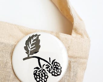 Raspberry Pin || pinback button || linocut || fruit || berry