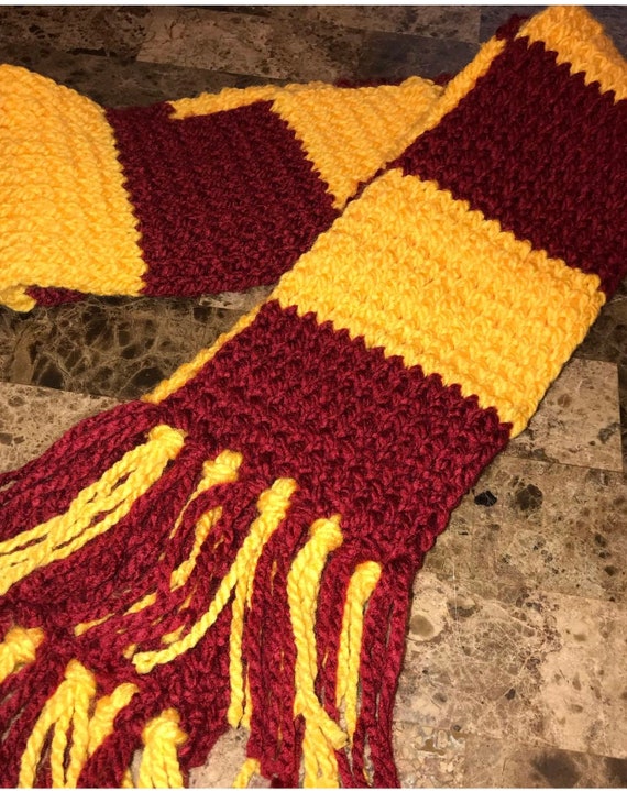Personalised Scarlet /& Gold Wizard Scarf