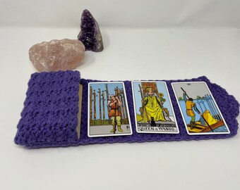 Tarot card mat with pouch