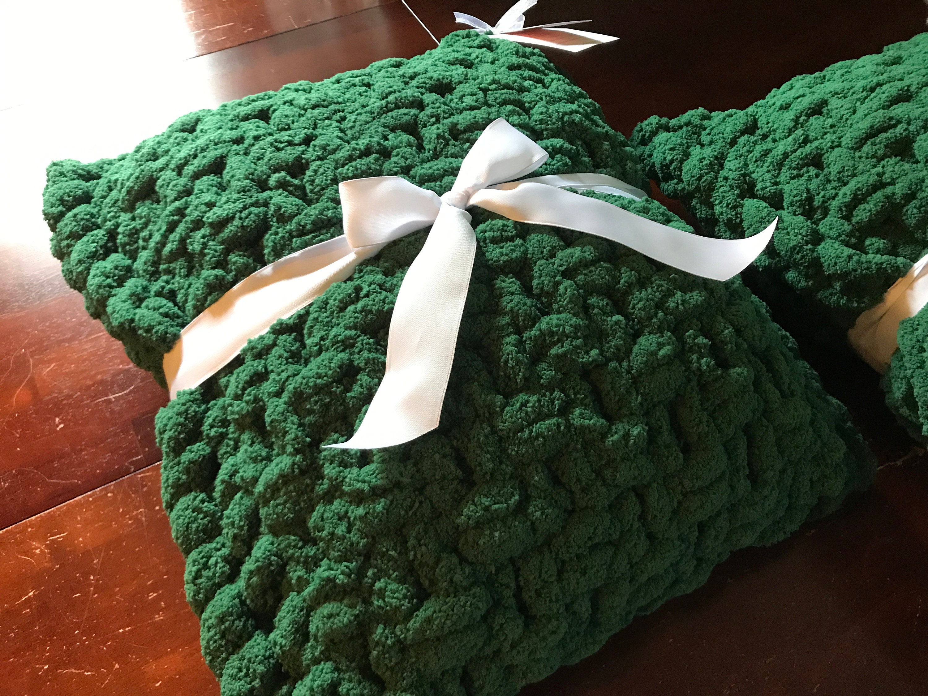 Green Pillow - Chunky Knit Hypoallergenic Throw 18"x18" Forest Pillowcase