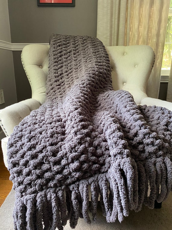 Gray Blanket Chunky Knit Blanket Chunky Fringe Blanket Dark Gray Fringe Blanket Super Chunky Knit Blanket Gray Fringe Throw Etsy Canada