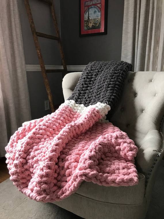 Pink and grey knitted blanket hotsell