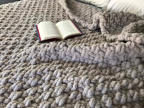 Gray Blanket Chunky Knit Blanket Soft Knit Throw Super Chunky Blanket Gray Knit Throw Light Gray Afghan Chenille Blanket Etsy Canada