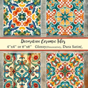 Könnte beinhalten: Vier dekorative Keramikfliesen mit farbenfrohen floralen und geometrischen Mustern. Die Fliesen sind quadratisch, mit den Maßen 10,16 cm x 10,16 cm oder 15,24 cm x 15,24 cm. Der Text "Decorative Ceramic Tiles" ist enthalten. Glänzende Oberfläche.