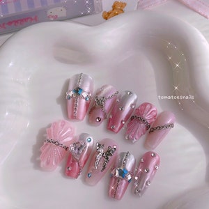 Butterfly Pink Chain, Y2K Nails ,Chrome Nails, Butterfly Nails, Chain Nails, Liquid Metal Nails, Reusable Nails