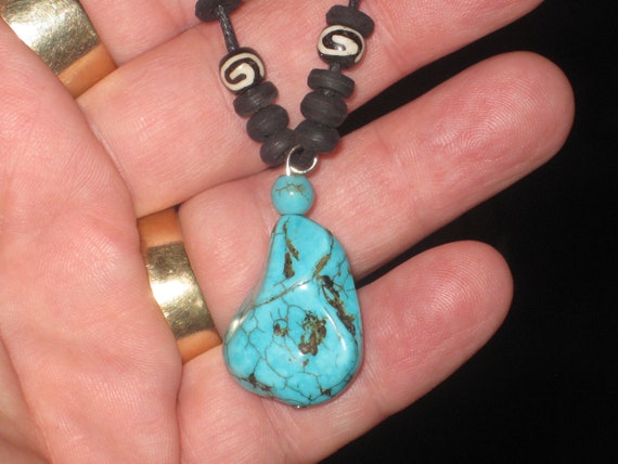 Turquois surfer nugget pendant, with adjustable necklace.