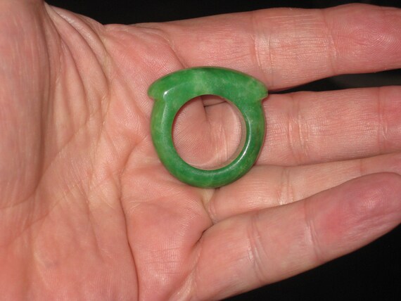 All natural hand carved grade A Jade ring, size 9.5.