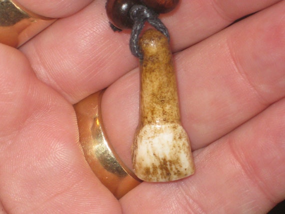 Real horse tooth surfers necklace, adjustable.