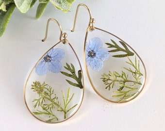 Pressed flower earrings, Resin flower, Dry flower earrings, Forget me not earrings, Handmade resin, Resin jewelry