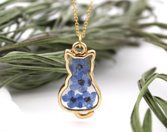 Resin Flower Necklace, Handmade Pressed Forget-Me-Not Pendant, 18k Gold Plated