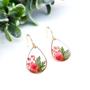 Pressed flower earrings, Resin flower, Dry flower earrings, Red flower earrings, Handmade resin, Resin jewelry