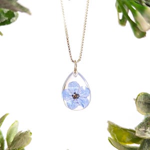 Pressed flower necklace, Dry flower necklace, Resin necklace, Resin Flower, Flower pendant, Resin jewelry