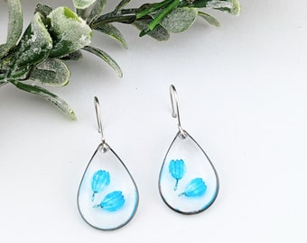 Pressed flower earrings, Resin flower, Dry flower earrings, Blue flower earrings, Handmade resin, Resin jewelry