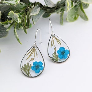 Pressed flower earrings, Resin flower, Dry flower earrings, Blue flower earrings, Handmade resin, Resin jewelry image 1