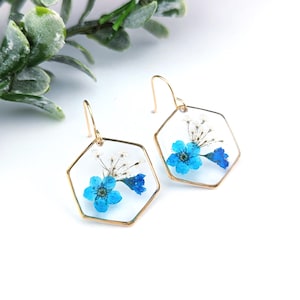 Pendientes de flores prensadas, Flor de resina, Pendientes de flores secas, Pendientes de flores azules, Resina hecha a mano, Joyería de resina