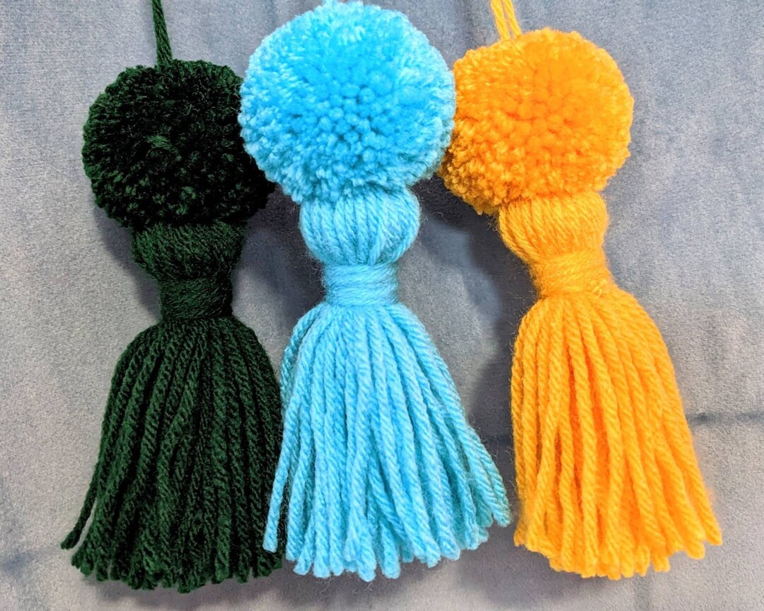 Pompom Tassel, Large Primitive Yarn Poms on Tassels Bag Embellishments ...