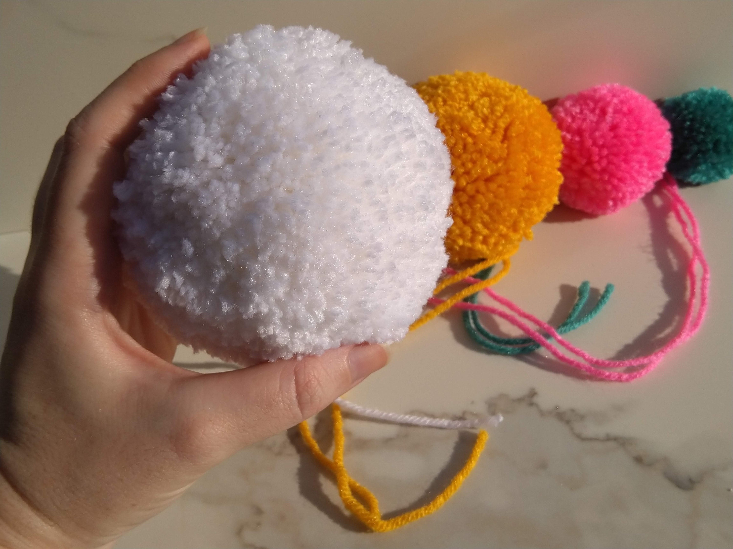 Oversize Pompoms, 3 Pom Pom, 4 Pom Pom, Pompoms, Large Pompoms