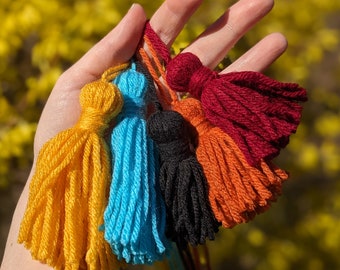 Yarn Tassels, 3" Small or 4" Large, Primitive Acrylic Yarn Tassels, Yarn Embellishments, Handmade Tassels with Tie Strings