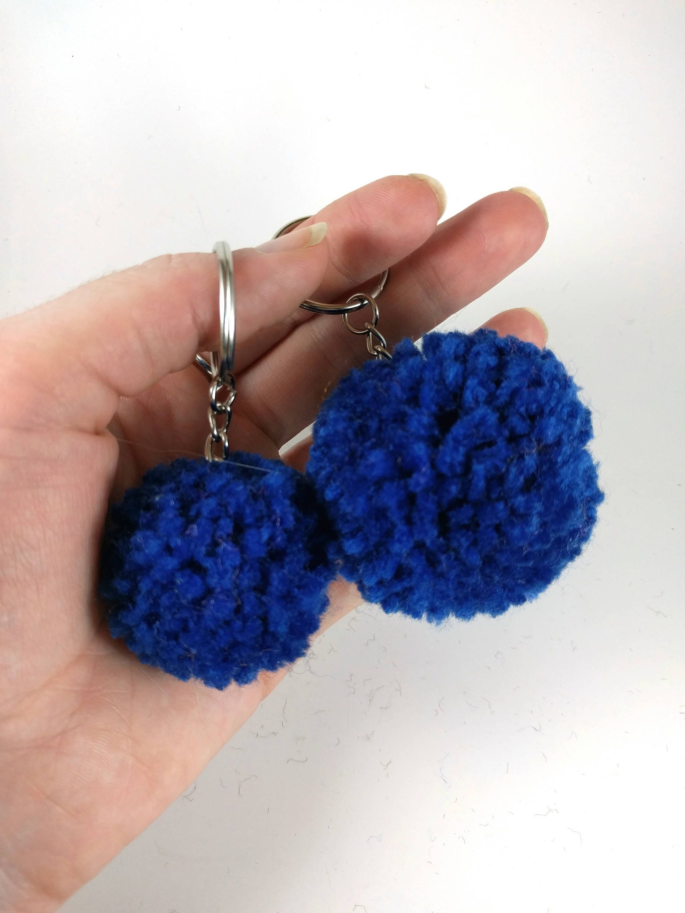 Oversize Pompoms, 3 Pom Pom, 4 Pom Pom, Pompoms, Large Pompoms, Giant Pom  Poms, Pompoms for Hats, Craft Supplies, Handmade Pompoms, Poms 