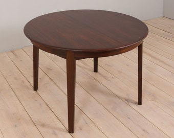 Henning Knaernulf round extension dining table #62 in rosewood  with 4 leaves for Sorø Stolefabrik, Denmark, 1960s