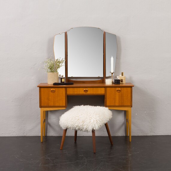 Scandinavian Dressing Table With Adjustable Mirrors by Steen