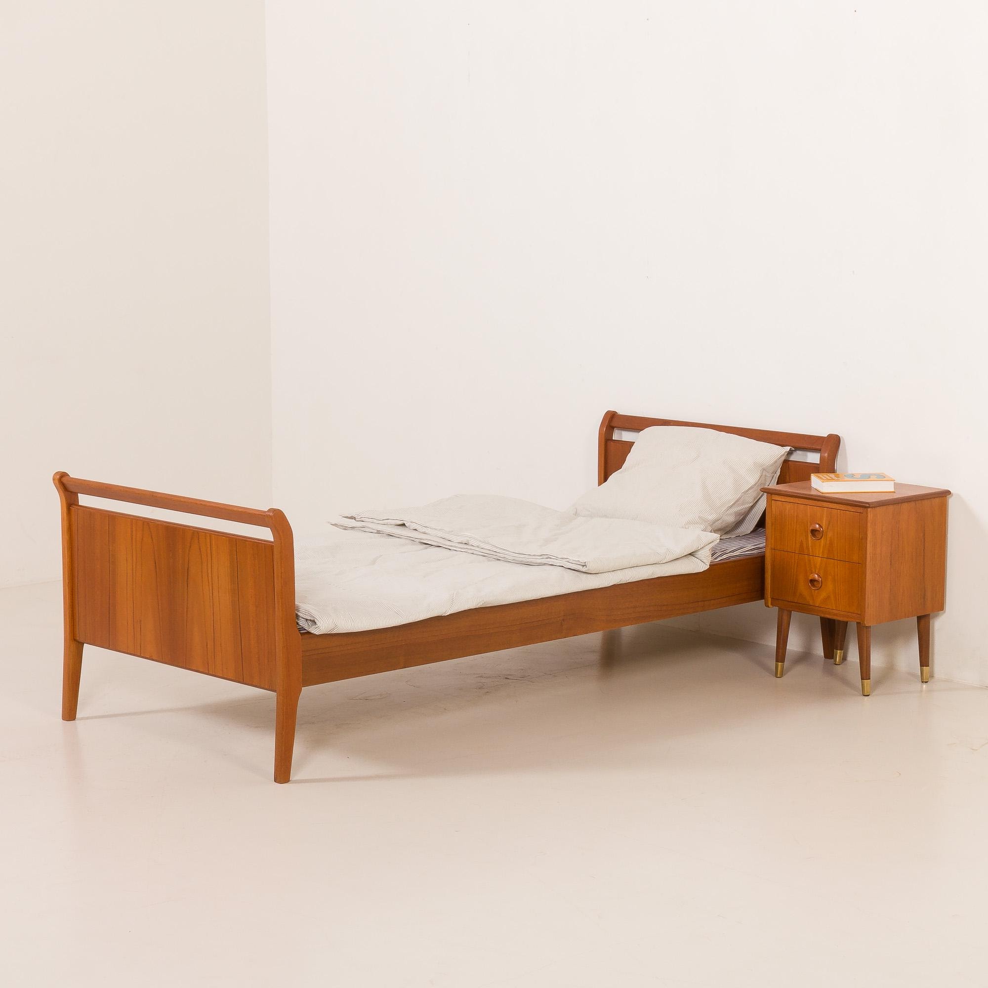1960's Mid Century Bedroom Furniture - Etsy