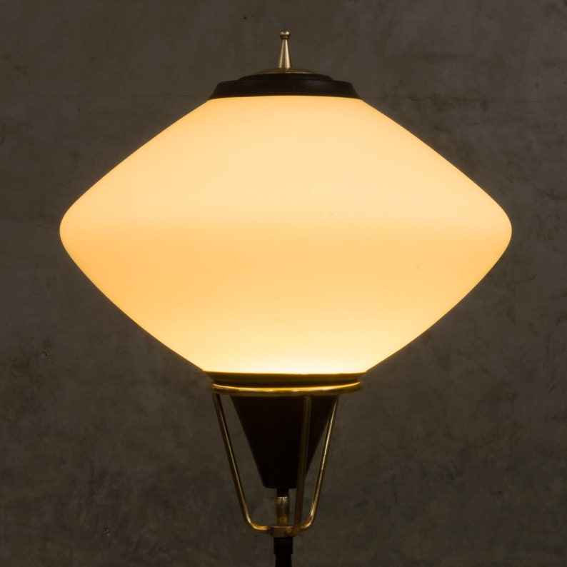 Original Stilnovo floor lamp from the 60s image 2
