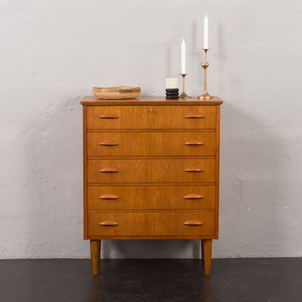 Danish mid-century teak dresser with five drawers, 1960s