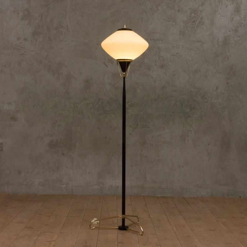 Original Stilnovo floor lamp from the 60s image 1