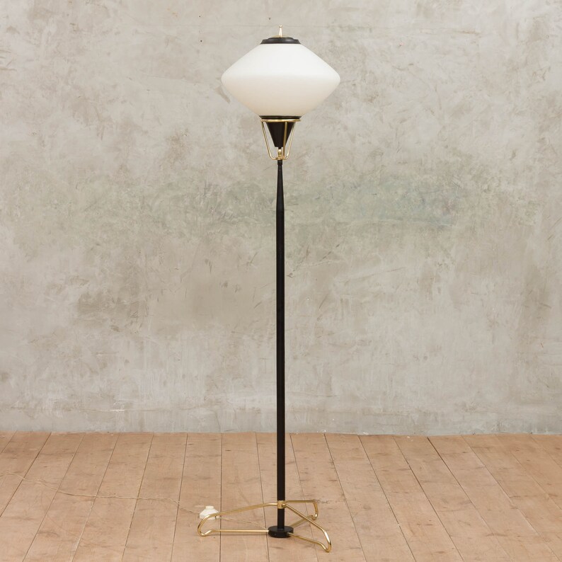 Original Stilnovo floor lamp from the 60s image 3