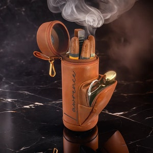 Étui de voyage personnalisé pour cave à cigares avec accessoires inclus pour un cadeau pour les amateurs de golf, un cadeau pour garçon d'honneur, un cadeau pour un mari amateur de cigares