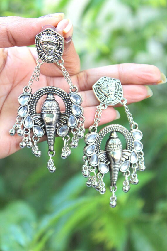 Ganesh gold deals earrings
