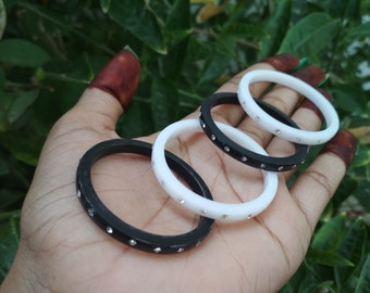 Hijet Black And White Traditional Banglesset Of Four Evil Etsy India Hijet Black And White Traditional Banglesset Of Four Evil Etsy India