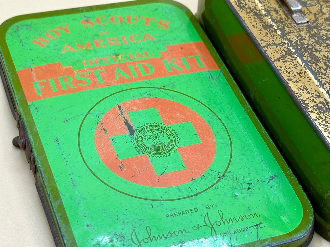1950 BSA Boy Scouts First Aid Kit: Vintage Johnson & Johnson Tin - Etsy