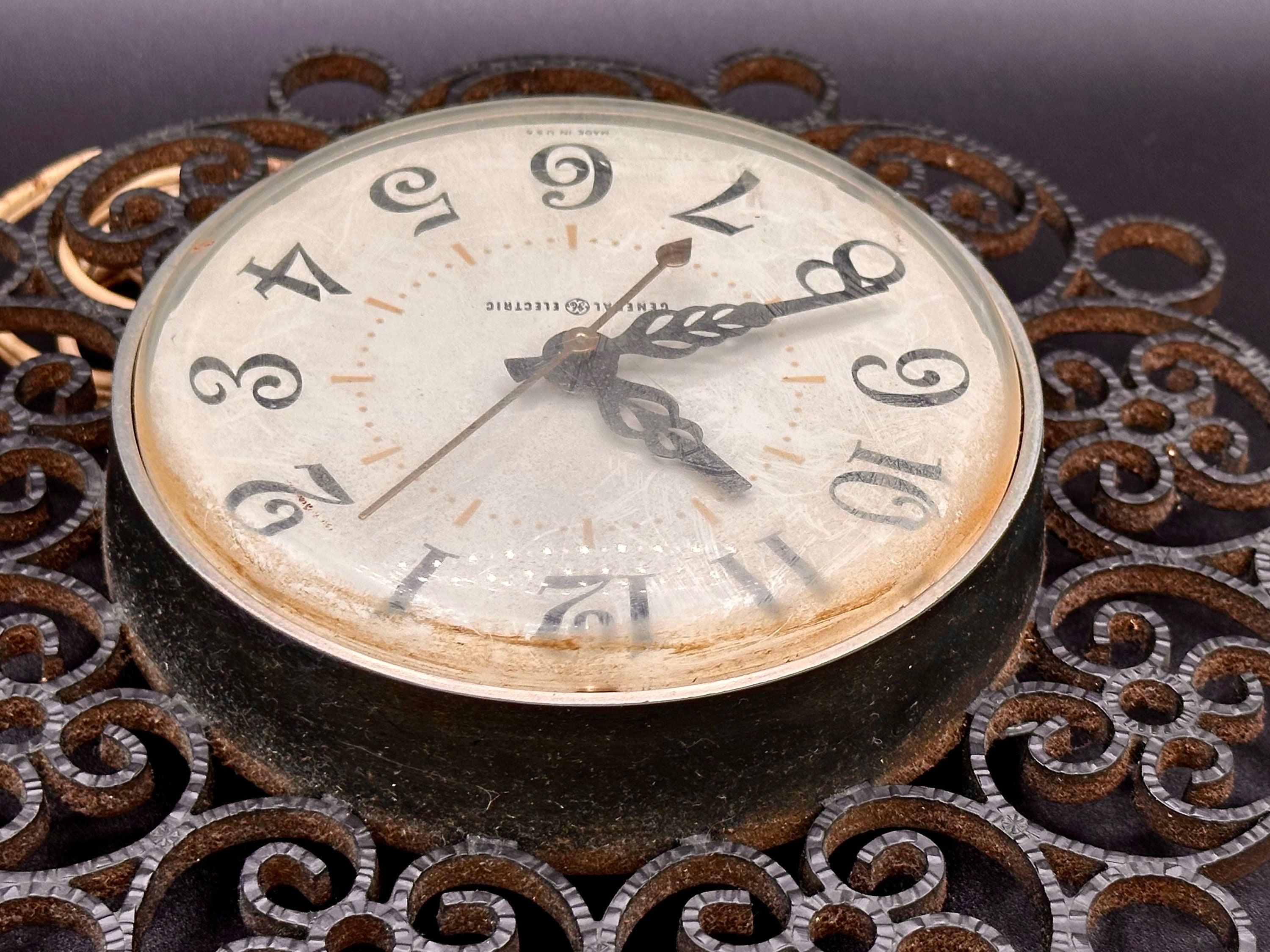 Vintage General Electric GE Kitchen Wall Clock Scroll Frame Model 2151 ...