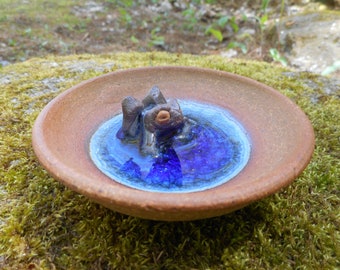 Vintage Frog Pottery Dish: Blue Glazed Pond, Garden Decor