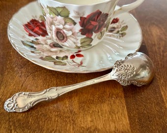 Antique William A Rogers A1 5.75" Sugar Spoon CARLTON Pattern Now Oneida Silver Plated