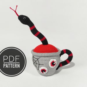 Halloween pattern crochet Halloween decoration Easy crochet pattern Crochet snake Halloween toy Horror crochet Halloween scary Spooky decor