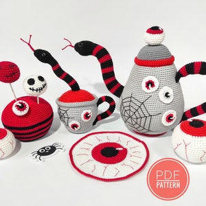Häkelanleitungen Halloween Muster Halloween Amigurumi Schlange gehäkelt Horror gehäkelt Halloween unheimlich Spooky Dekor Halloween häkeln primitiv