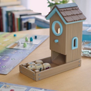 Wingspan board game dice tower with food resource dice