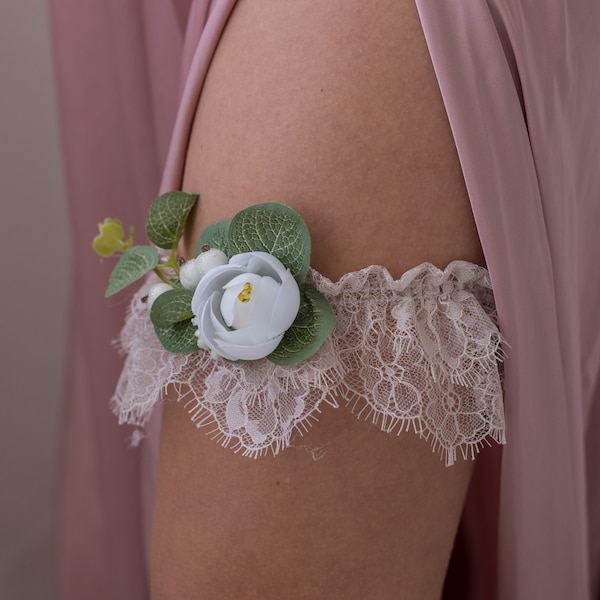 Wedding garter Eucalyptus, Bridal garter Rustic wedding,  Garter Greenery, Rustic wedding lace garter, Personalized garter, Garter for bride