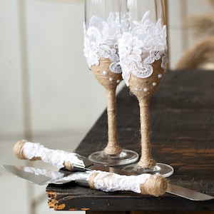 Сhampagne glasses and Cake server Set Rustic wedding, Personalized, Wedding glasses and cake cutting set Boho wedding, Champagne flutes Boho