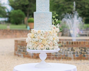 Wedding cake stand white, gold, silver to showcase tiered cakes up to 65lbs. Cake plate diameters 14'' 16'' 18''