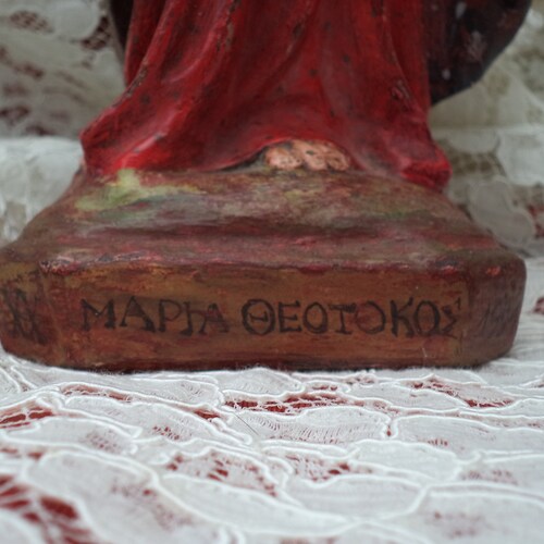 Vintage polychrome statuette shops Virgin MARY / religious statuette old plaster / polychrome / religious art