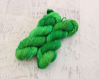Variegated Green  Heavy Worsted Weight Yarn (100% Superwash Merino High Twist) hand dyed with bright green tones - 100 g